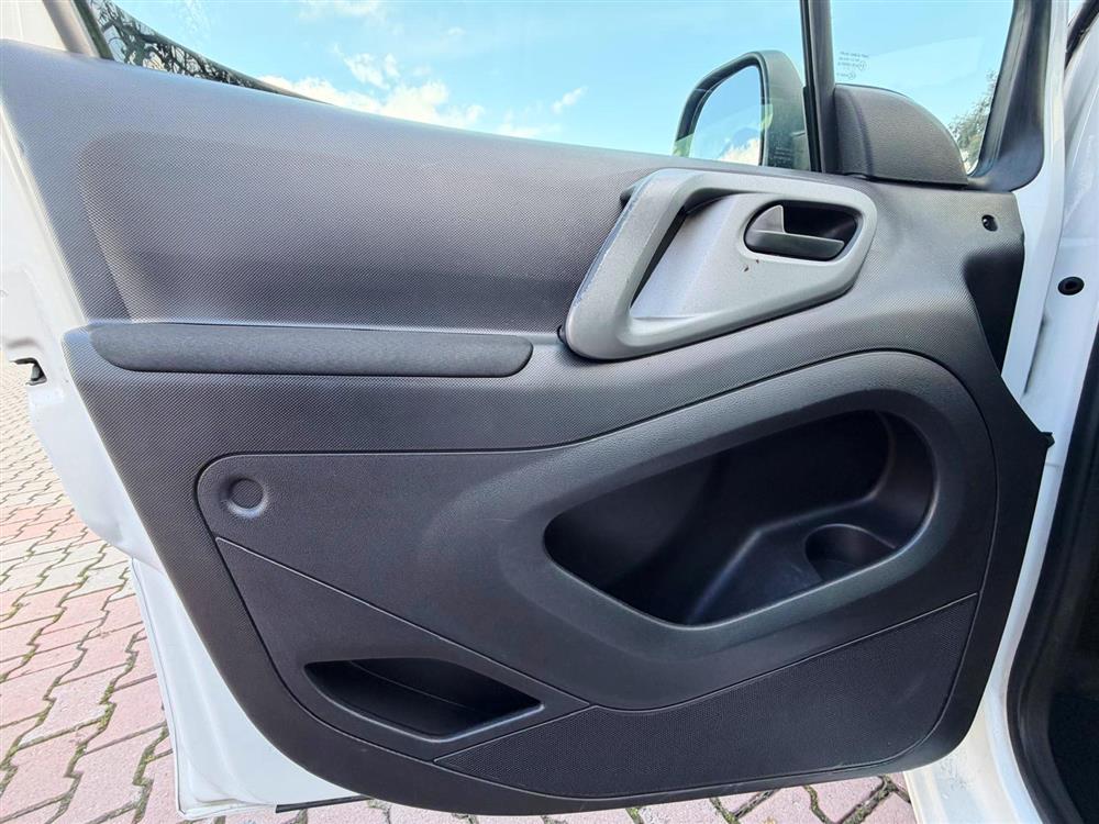 Citroen Berlingo 1,6 HDI Multispace Görsel 3