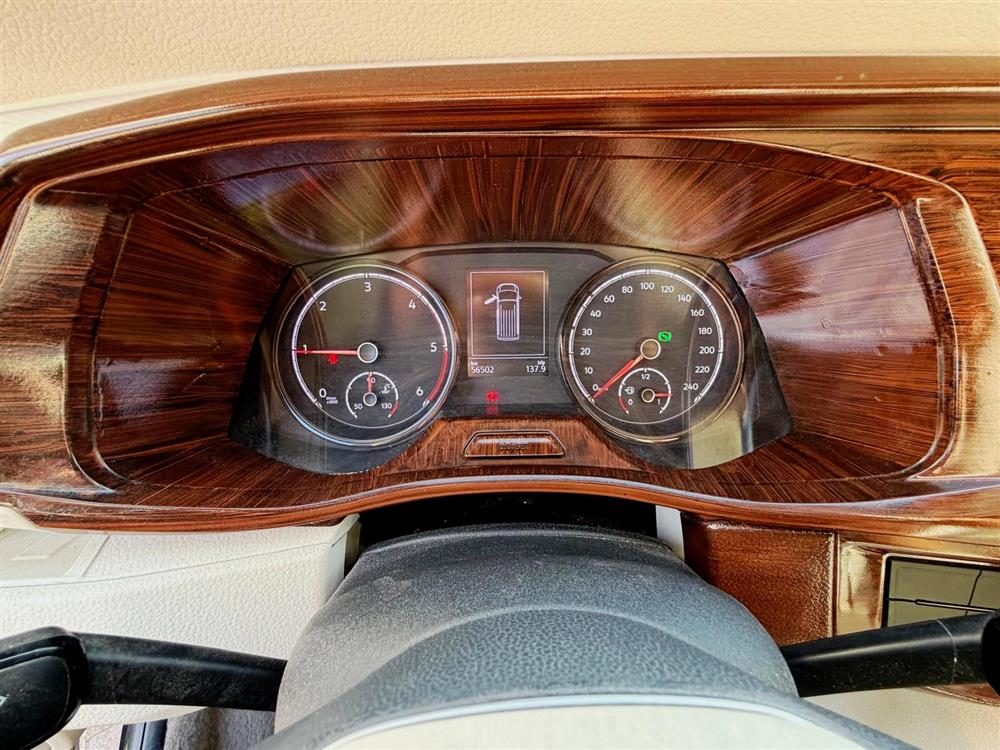 Volkswagen Transporter 2,0 TDI VIP Görsel 15