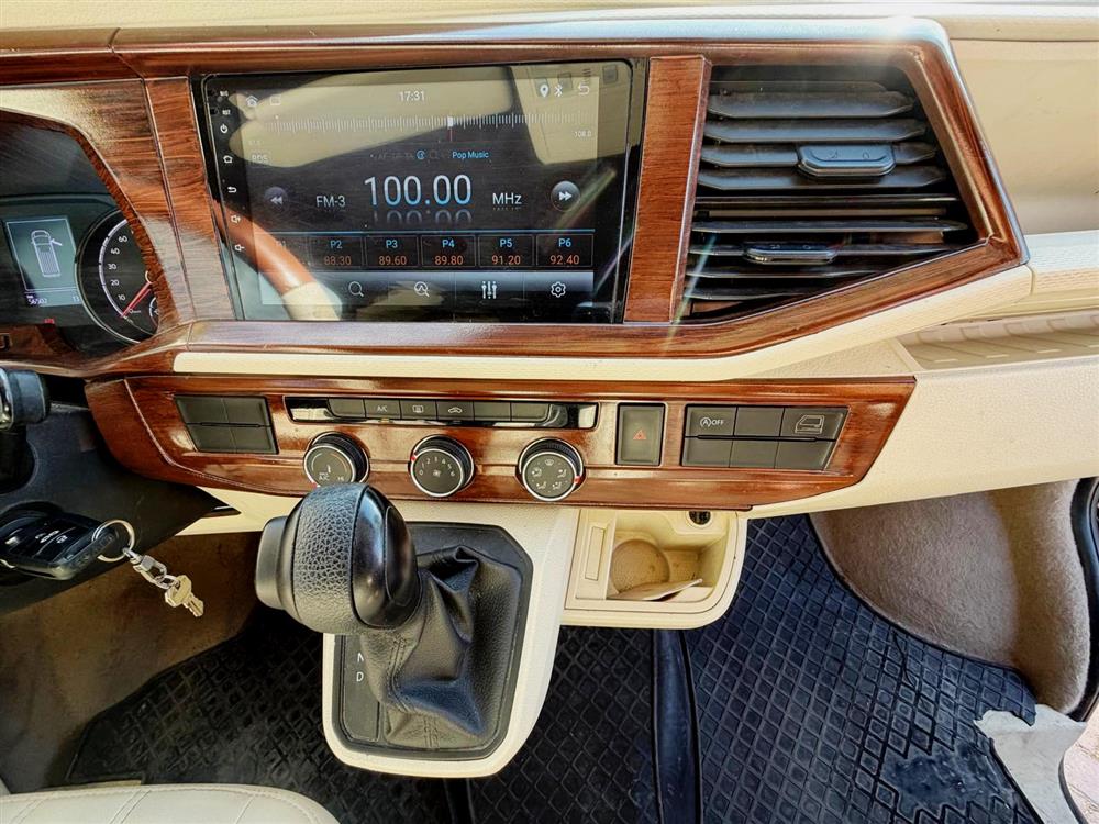 Volkswagen Transporter 2,0 TDI VIP Görsel 14