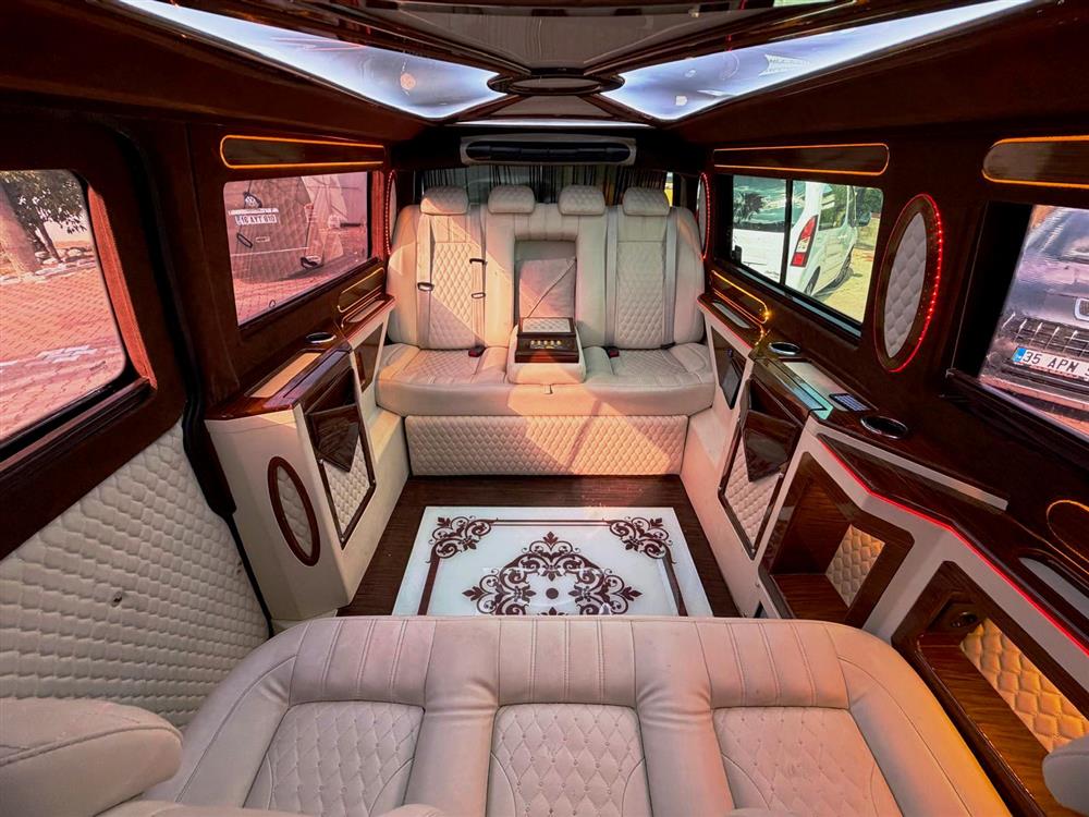 Volkswagen Transporter 2,0 TDI VIP Görsel 7